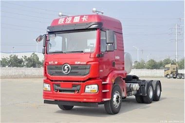 SHACMAN 6×4 M3000 ट्रैक्टर का इस्तेमाल किया